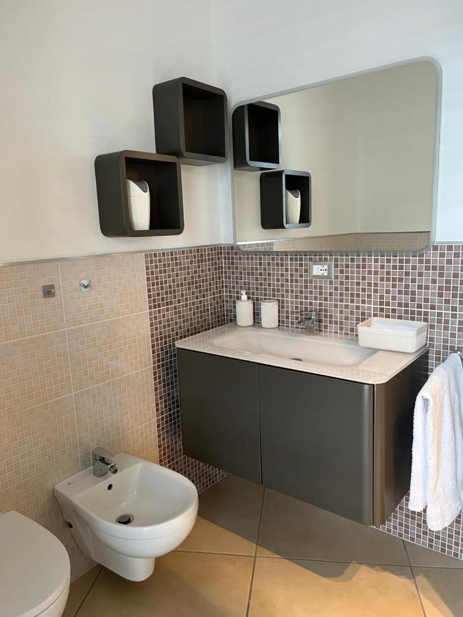 Bilocale In Centro - 10Km Da Malpensa Apartment Gallarate Exterior photo